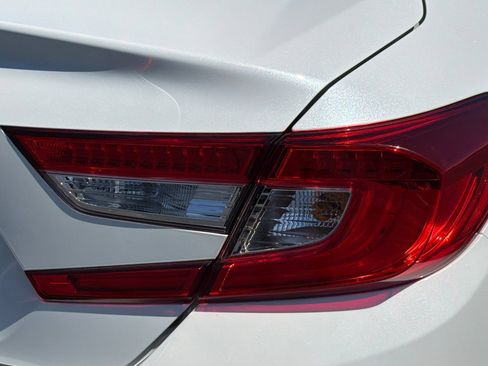 Used 2021 Honda Accord EX-L image 45