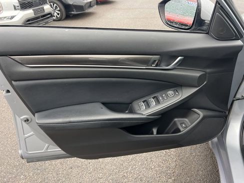 Used 2018 Honda Accord Sport image 20