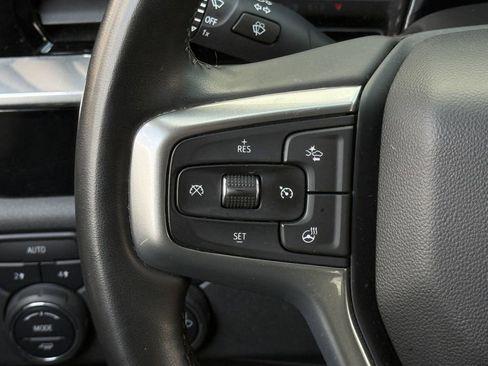 Used 2023 Chevrolet Silverado 1500 LT AWD/4WD image 14