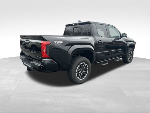 Used 2025 Toyota Tacoma TRD Sport image 7