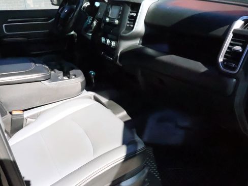 Used 2019 RAM 4500 SLT w/ Quick Order Package 27G SLT image 41