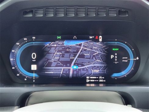 Certified 2025 Volvo XC90 T8 Plus w/ Protection Package Premier image 17