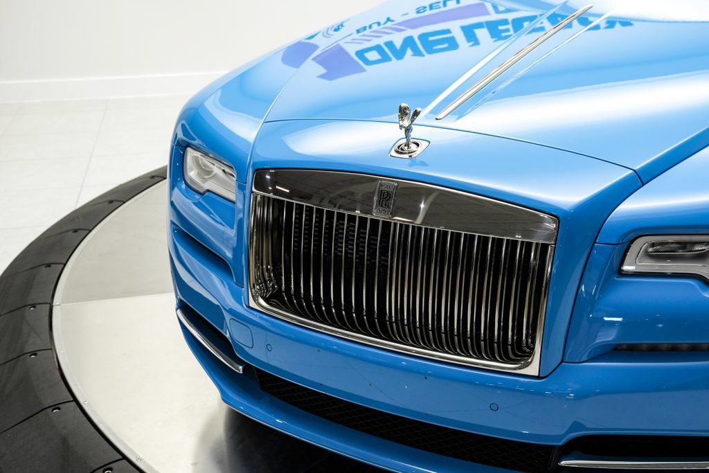 Used 2021 Rolls-Royce Dawn RWD image 51