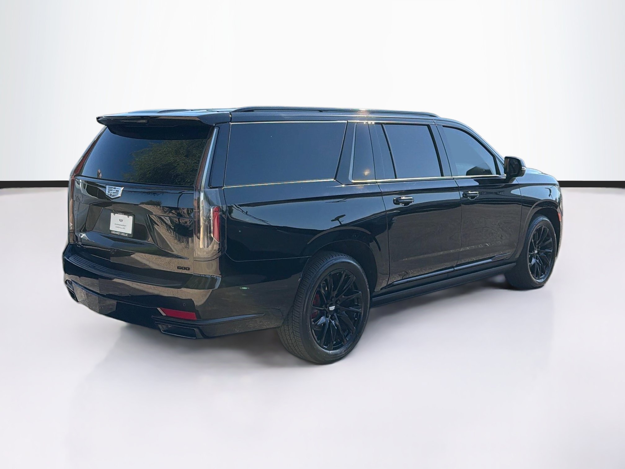 Certified 2023 Cadillac Escalade ESV Sport Platinum w/ LPO, ONYX Package AWD/4WD image 5