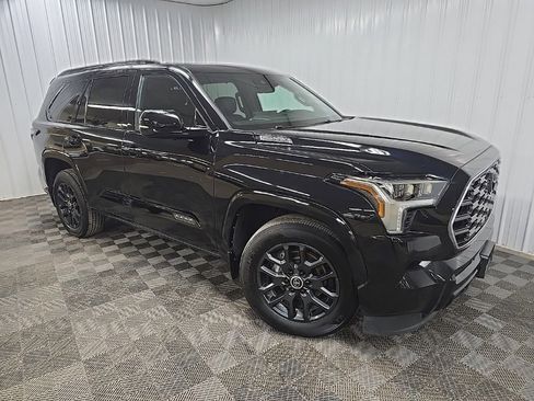 Used 2024 Toyota Sequoia Platinum image 7