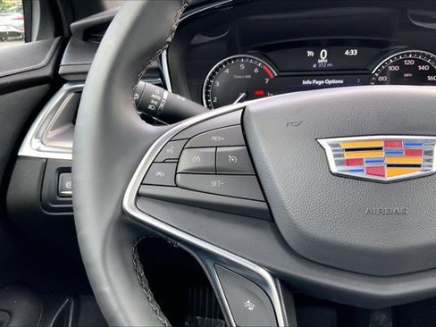 Used 2025 Cadillac XT5 Luxury AWD/4WD image 18