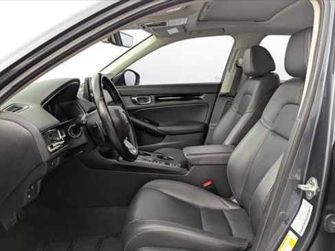 Used 2024 Honda Civic Touring image 14