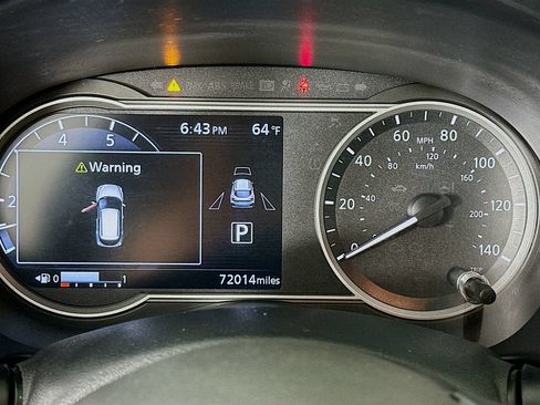 Used 2019 Nissan Kicks SV FWD image 17