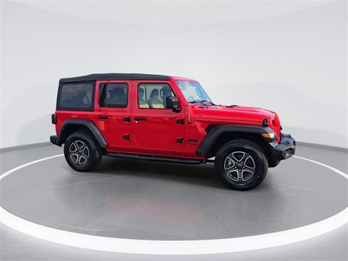 Used 2021 Jeep Wrangler Unlimited Sport image 9
