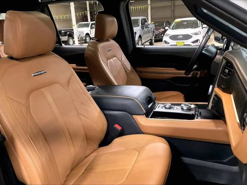 Certified 2023 Ford Expedition Max Platinum AWD/4WD image 7