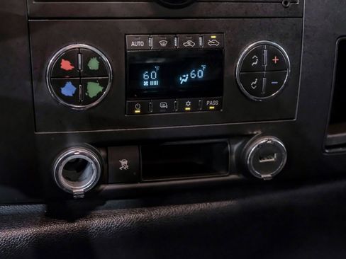 Used 2010 Chevrolet Silverado 1500 LT w/ Regional Value Package image 24