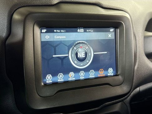 Used 2021 Jeep Renegade Latitude AWD/4WD image 24