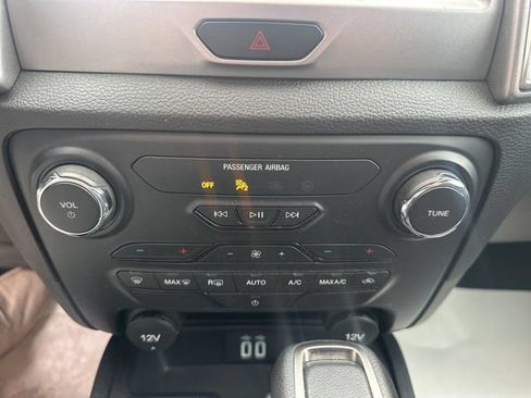 Used 2022 Ford Ranger XLT w/ Equipment Group 301A Mid AWD/4WD image 24