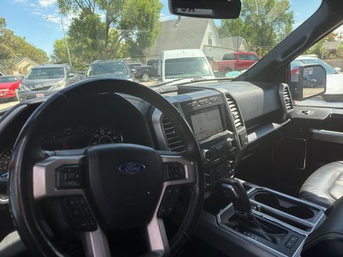 Used 2018 Ford F150 Platinum w/ Equipment Group 701A Luxury AWD/4WD image 6