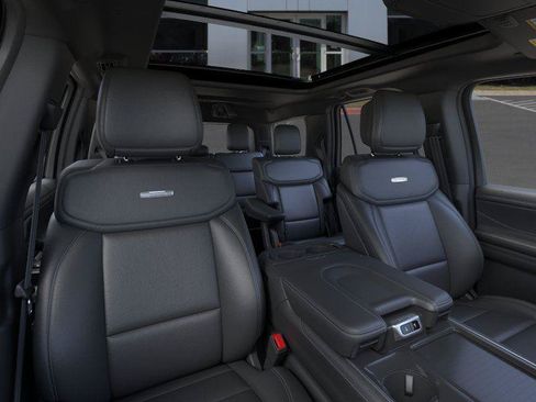 New 2026 Ford Expedition Platinum w/ Stealth Appearance Package AWD/4WD image 10