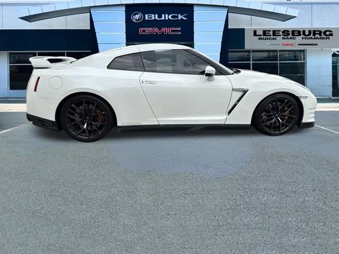 Used 2013 Nissan GT-R Premium AWD/4WD image 8