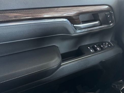 Used 2023 Chevrolet Silverado 1500 LT image 28