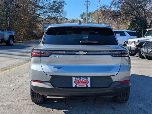 New 2026 Chevrolet Equinox EV LT image 3