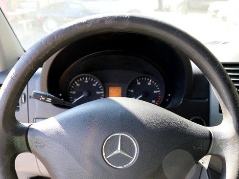 Used 2010 Mercedes-Benz Sprinter 3500 image 19