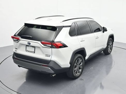 Used 2024 Toyota RAV4 Limited AWD/4WD image 33