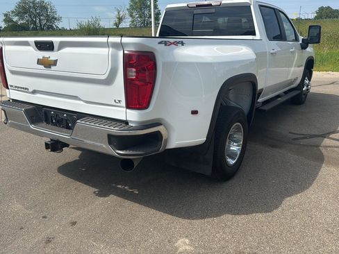 Used 2024 Chevrolet Silverado 3500 LT w/ Convenience Package AWD/4WD image 5