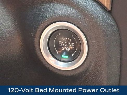 Used 2022 GMC Sierra 2500 AT4 w/ AT4 Premium Plus Package AWD/4WD image 18