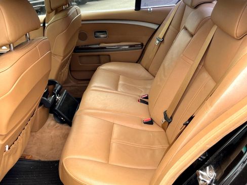 Used 2007 BMW 750i image 19