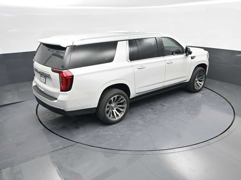 Used 2023 GMC Yukon XL Denali w/ Denali Reserve Package image 36