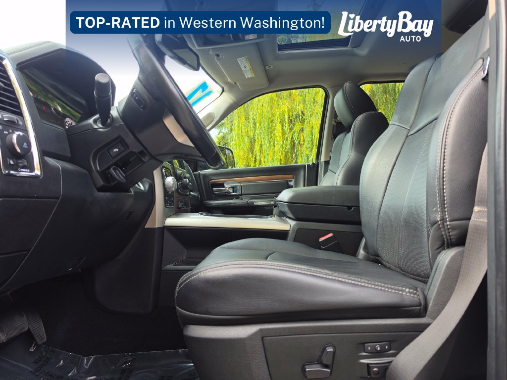 Used 2017 RAM 1500 Laramie AWD/4WD image 10