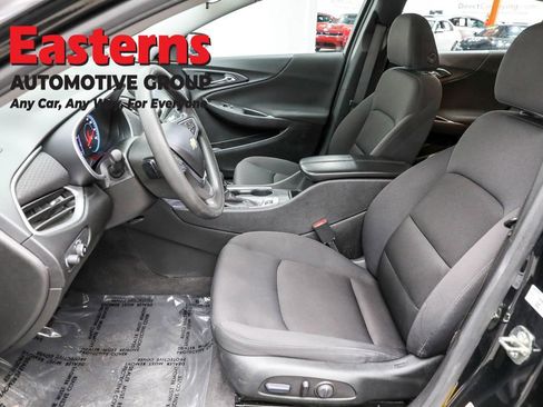 Used 2023 Chevrolet Malibu LT image 14