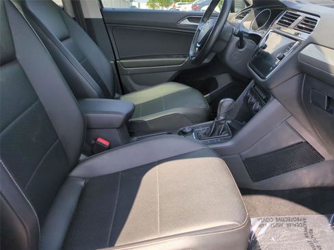 Used 2018 Volkswagen Tiguan SE w/ Panoramic Sunroof Package AWD/4WD image 20