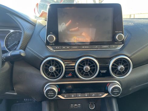 Used 2020 Nissan Sentra SV image 16