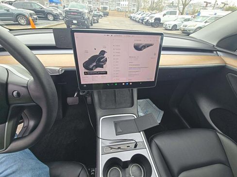 Used 2023 Tesla Model Y Long Range AWD/4WD image 8