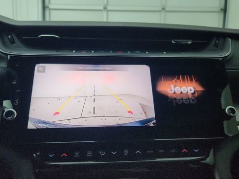 New 2026 Jeep Grand Cherokee Laredo image 25