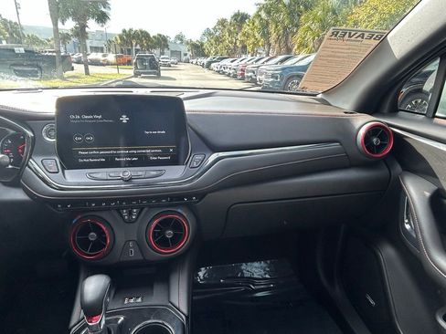 Used 2023 Chevrolet Blazer RS w/ Enhanced Convenience Package image 17