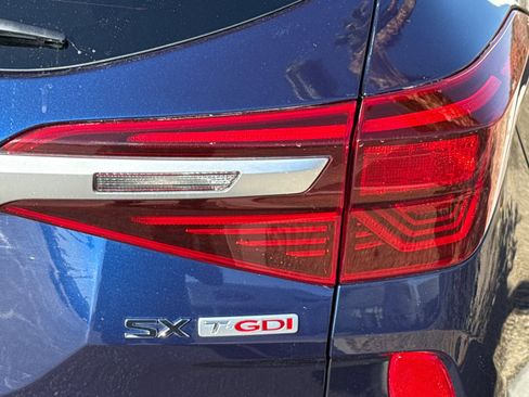 Used 2021 Kia Seltos SX image 26