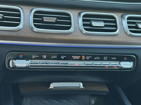 Certified 2025 Mercedes-Benz GLS 450 4MATIC image 35