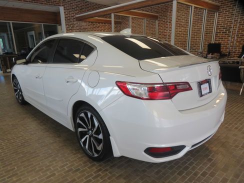 Used 2016 Acura ILX FWD image 6
