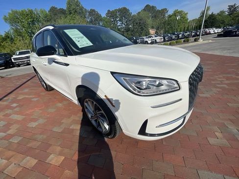 Used 2025 Lincoln Corsair Grand Touring AWD/4WD image 31