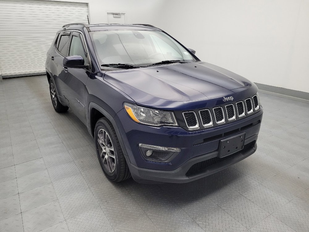 Used 2018 Jeep Compass Latitude w/ Safe & Security Group FWD image 13