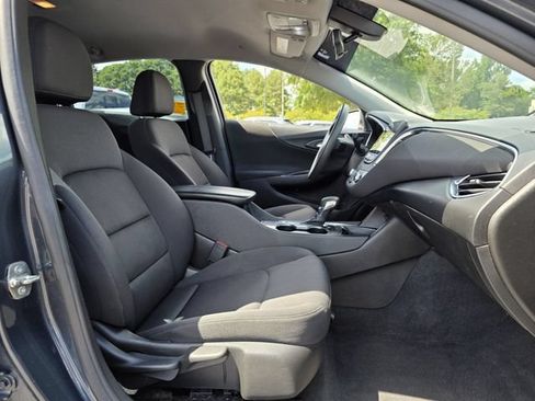 Used 2021 Chevrolet Malibu LT FWD image 27