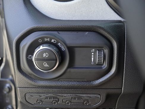 New 2026 Jeep Gladiator Sport AWD/4WD image 12