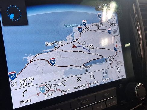 Used 2022 Nissan Frontier PRO-4X w/ Technology Package image 3