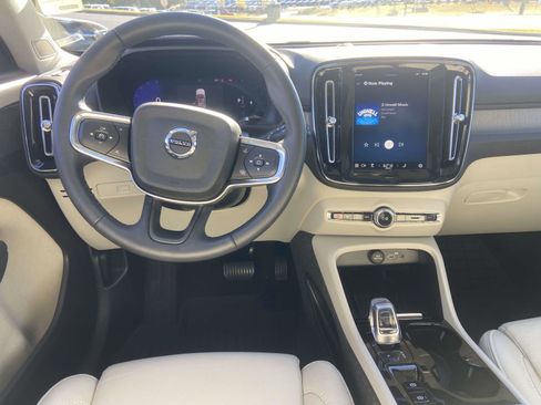 Certified 2023 Volvo XC40 B5 Plus w/ Protection Package Premier image 14