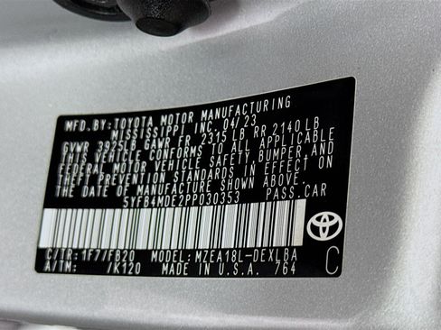 Used 2023 Toyota Corolla LE image 39