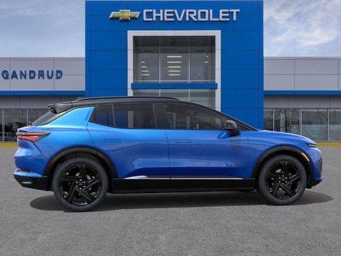 New 2026 Chevrolet Equinox EV RS image 5