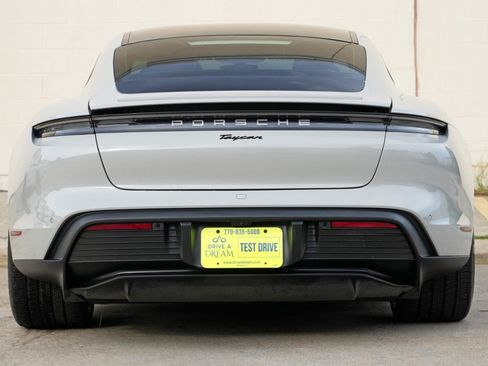 Used 2021 Porsche Taycan RWD image 11