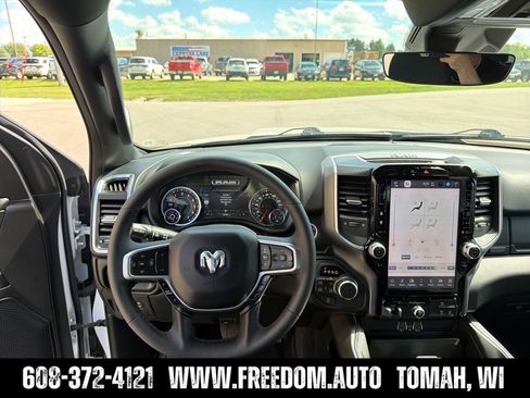 Used 2025 RAM 1500 Big Horn AWD/4WD image 13