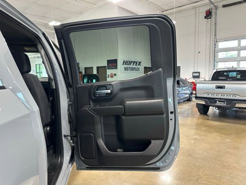 Used 2024 Chevrolet Silverado 1500 Custom Trail Boss image 32