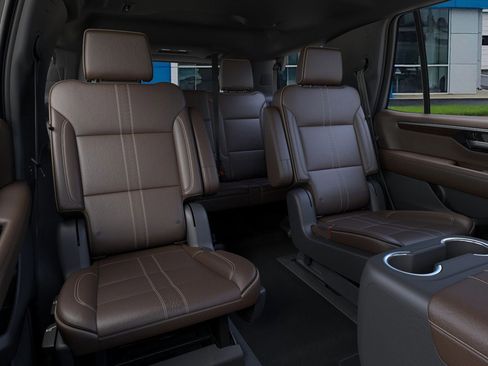 New 2026 Chevrolet Tahoe High Country AWD/4WD image 17